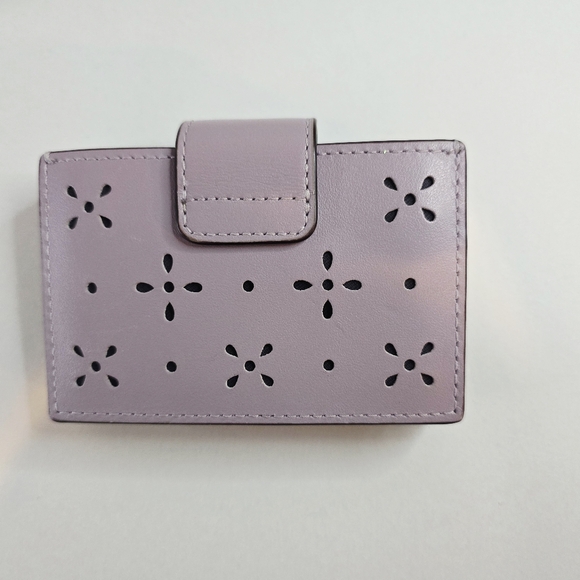 Coach Leather Accordion Card Case in a Soft Lilac CA066 - Picture 2 of 5